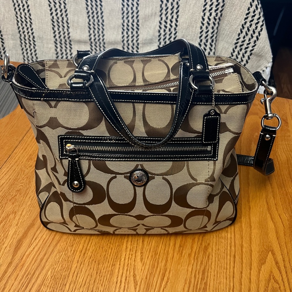 Coach Gallery Tote In Signature Canvas. Gently Us… - image 1